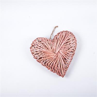 China Cheapest Handmade Wicker Christmas Willow Heart For Home Decoration Europe Best Design Wholesale for sale