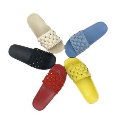 China PEVA PU Leather Outdoor Slipper Shoes Clear PU Slides Flat Ladies mw1861-58 PEVA for sale