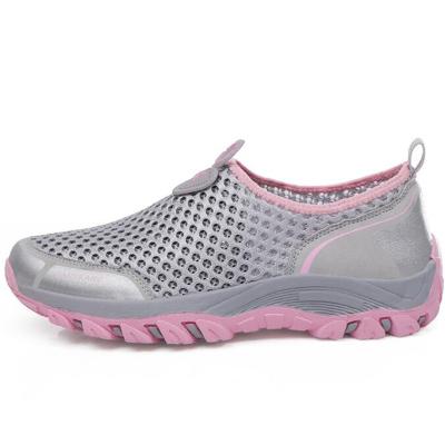 China Lightweight Breathable Ladies Rubber Sole Non-slip Mesh Outdoor Hiking Hiking Durable Lightweight Women Hiking Shoes for sale