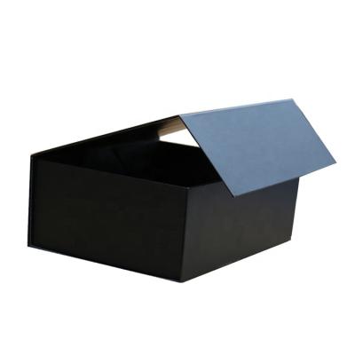 China Recycled Materials Customized Design Logo Flip Top Foldable Magnetic Paper Gift Boxes With Hook for sale