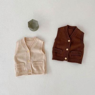 China 2023 Autumn Sustainable Newborn Baby Cardigan Flower Embroidered Knitted Coats Cotton Yarn Coat for sale