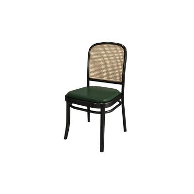 China Nordic traditional luxury simple medieval vine chair rattan dining chair comfortable retro artist designed tea room chair with coffee à venda