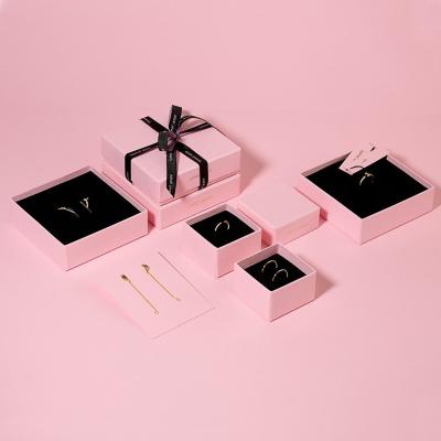 China Magnetic Jewelry Box Necklace Earring Cards Logo Packaging Luxury Jewelry Boxes Recyclable Custom Jewelry Gift Ribbon for sale