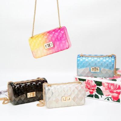 China Fashionable Wholesale Colorful Small Women Toss Bag Handbags Lady Shoulder Bag PVC Jelly Chain Transparent Bag for sale