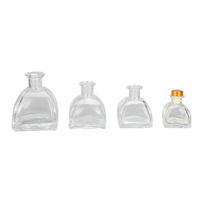 China Pharmaceutical Factory Supply Perfume Bottle Direct Yurt Perfume Bottle for sale