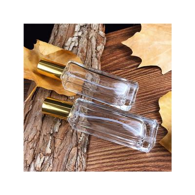 China Gift China Manufacturer Fashionable Empty Spray Bottles Luxury Glass Perfume Bottle for sale