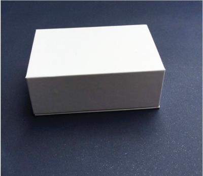 China Manufacturers order white flip box, cosmetics craft flip box, jewelry packaging paper hard box for sale