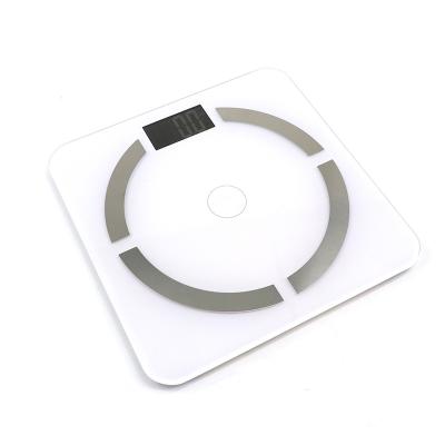 China With Scale Tray Low Price Rechargeable Cookfood Weighing White Efficient Kitchen Scale Kitchen Serving Tools for sale