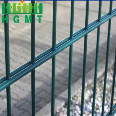 中国 2500mm Length Double Circle Fence With Arched Top 販売のため