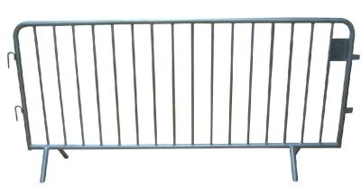 China Customized Portable Metal Crowd Control Barriers Barricades / Temporary Fence Te koop