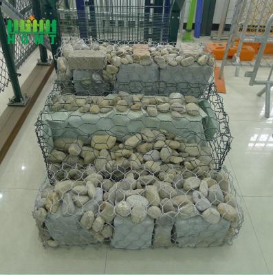 中国 Iron Heat Treated Galvanized Gabion Box / Hexagonal Gabion Wire Mesh 販売のため