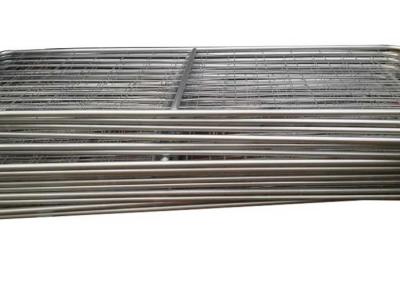 China Galvanisiertes Pferd täfelt 3m Metallhürden-Zaun 40mm × 40mm zu verkaufen