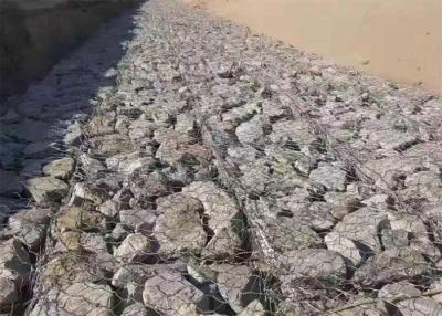 Cina Le pietre della copertura del posto del fiume hanno galvanizzato il cavo Mesh Basket del gabbione di 1.8mm in vendita