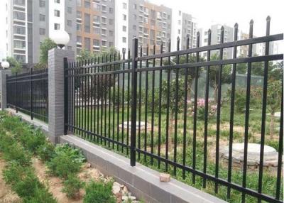 Chine Métal en acier tubulaire Rod Fence de la barrière 65*65mm de pleine galvanisation à vendre