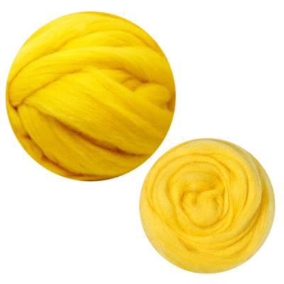 China Wholesale Viable Dyed Super Chunky Yarn Super Merino Wool Yarn 23 Microns for sale