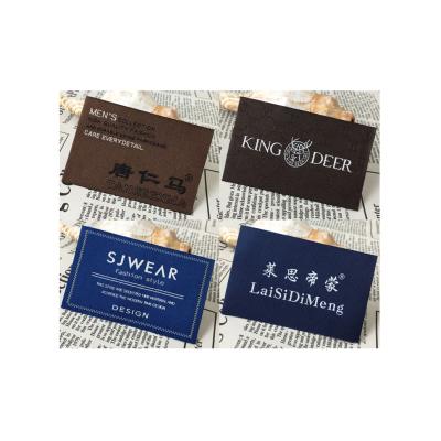 Chine Factory Sustainable Fashion Customized Sewing Labels Shirt Bags Garment Label Tag Woven Labels For Clothes à vendre