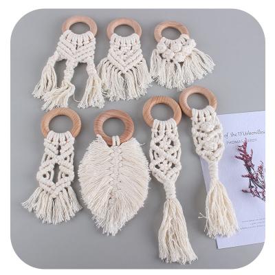 China New Style Eco-friendly Natural Pure Hand - Woven Toy Tooth Glue Baby Tooth Creative Beech Cotton Rope Grinding Stick for sale