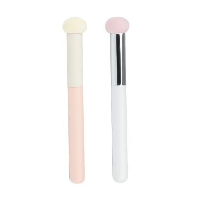 China New Product Smudge Brush Make Up Concealer Brushes Sponge Wood Key Handle Shading Single Brush Stick Cosmetic Makeup Brushes for sale