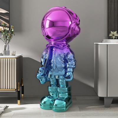 China Europe Customized Large Creative Polyresin Design Space Man Sculpture Desktop Astronaut for sale