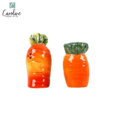 China Carrot Viable Original Design Hand Painted Salt and Pepper Shaker for sale