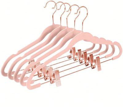 China Wholesale Cheap Copper CLASSIC Rose Gold Hooks Slim Velvet Flocked Hangers With Clip for sale