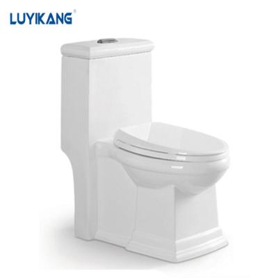 China L197 Sanitary Washdown Toilet Sanitary Ware Double-flush L197 Bathroom Toilet America for sale