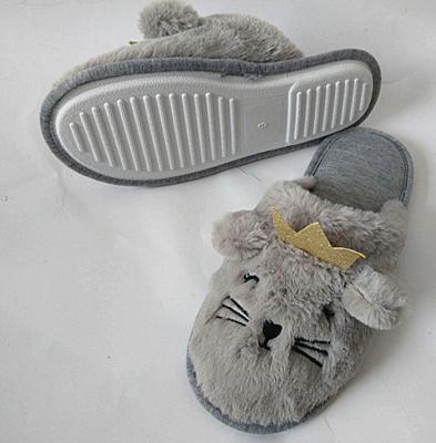 China Hot Sale Lightweight Ladies Cute Indoor Slipper With Plush Material for sale