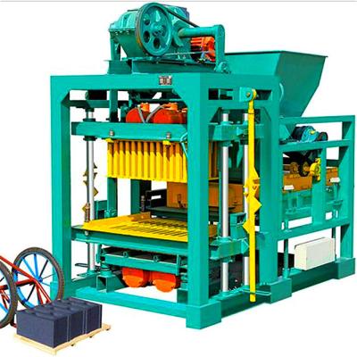 China QT4-30 concrete brick making machine Te koop