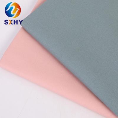 Chine 2021 High Quality Waterproof Polyester Cotton TC 90/10 45*45 133*72 Poplin Pocketing Lining Fabric Bleached Dyed Printed Fabric à vendre