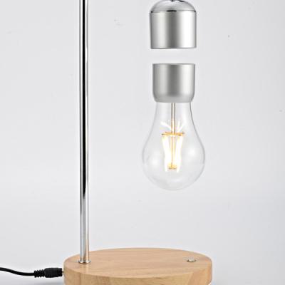 Cina Europe Magnetic Levitating Floating Bulb, Magnetic Floating Levitating Bulb Light in vendita