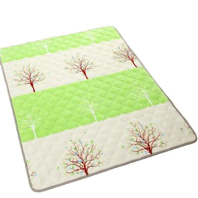 China Quality Baby Play Pad Foldable French Canvas Luxury Baby Quilted Play Pad for sale