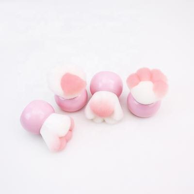 China Wholesale High Quality Paw Shaped Powder Brush Private Label Round Soft Synthetic Hair Mushroom Powder Brush Kitten Paw Shaped Powder Brush for sale