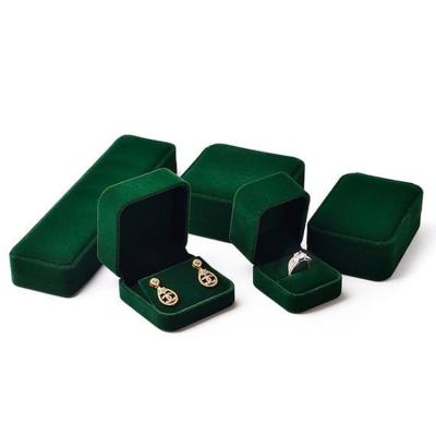 China Custom Velvet Cardboard Green Jewelry Packaging Cufflinks Gift Packaging Box For Jewelry for sale