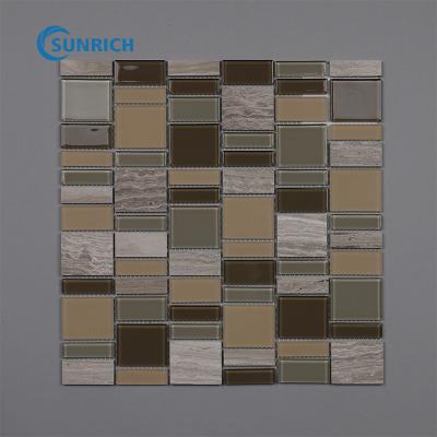 China Factory Wholesale Parquet Backsplash Colored Crystal Design Glass Mosaic Tile in Home Decoration for sale