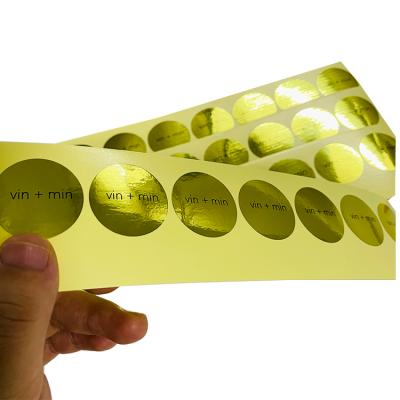 Cina Barcode Factory Custom Design Printing Gold Waterproof Stickers , High Quality Round Sealing Labels in vendita