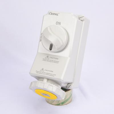 China Waterproof 63A 3 Pole IP67 IEC Socket With Switches And Mechanical Interlock for sale