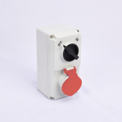 China IP44 32A 4 Pole Waterproof Mechanical Interlock Switch Socket IEC Standard for sale