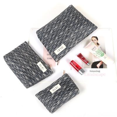 China New arrivals fashion OLEI cosmetic bag hot sale straw makeup bags custom cosmetic artificial portable bag makeup bag for sale