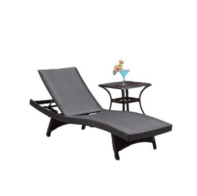 China Modern hot sale beach bed garden set patio rattan sun lounger outdoor wicker recliner poolside furniture recliner convertible lounge chair for sale