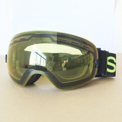 China Anti-Fog Customizable TPU Frame HD Ski Glasses Snow Goggles for sale