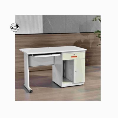 China Extendable Manufacturers Wholesale Modern Steel Leg Office Computer Desk and Study Desk Administrative Wholesale for sale