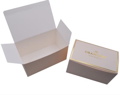 China Recyclable Custom Logo Gold Foil Small Paper Card Packaging Top & Base Closure Takeout Box For Food Cake for sale