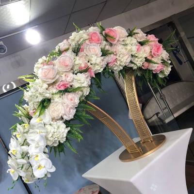 China LFB1576 Luxury Artificial Rose Flower Stand Bridal Wedding Events Decoration Gold Wedding Event Table Centerpiece For Decoration for sale