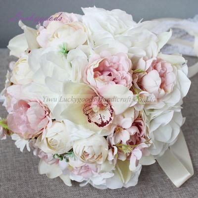 China LBT044 Luckygoods Silk White Pale Roses Rose Bridal Silk Wedding Bouquet for sale