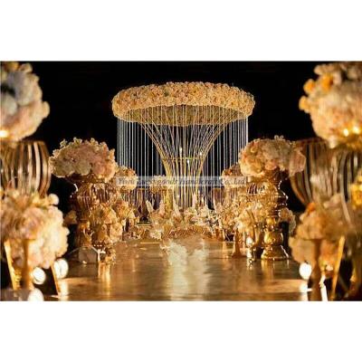 China Wedding Decoration LDJ561 Huge Gold Metal Wedding Stands With Flowers For Stage Decoration for sale