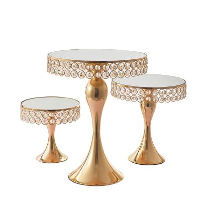 China LDJ1268 Viable Delicate Decorative Metal Display Cake Stand Set Top Gold Plated Cake Stand for sale