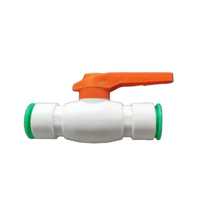 China PE/PP/PPR Hose China Manufacturing PE/PP/PPR To Pipe Comp Quick Fit Joint Plug-In Ball Valve 20 25 32 for sale