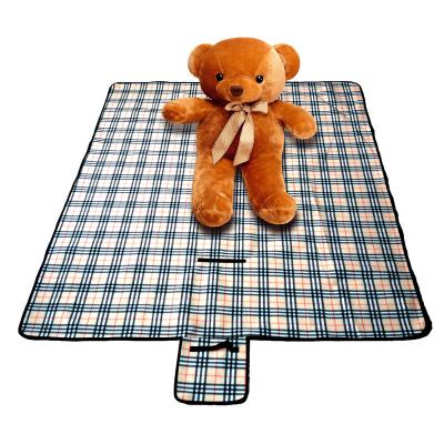 China Wholesale Disposable 100% Polyester Printed Outdoor Waterproof Picnic Blanket for sale