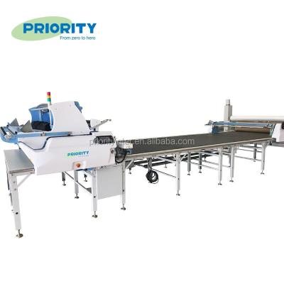 China Automatic fabric transimmit conveyor table for automatic garment cutter for sale