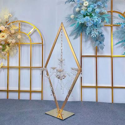 China New Metal Diamond Frame Exquisite Modeling Hanging Crystal Pendant Window Wedding Props Wedding Decoration Table Centerpiece for sale